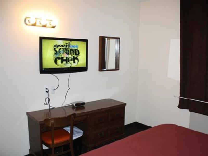 Empress Inn And Suites By The Falls Niagara Falls Exterior foto