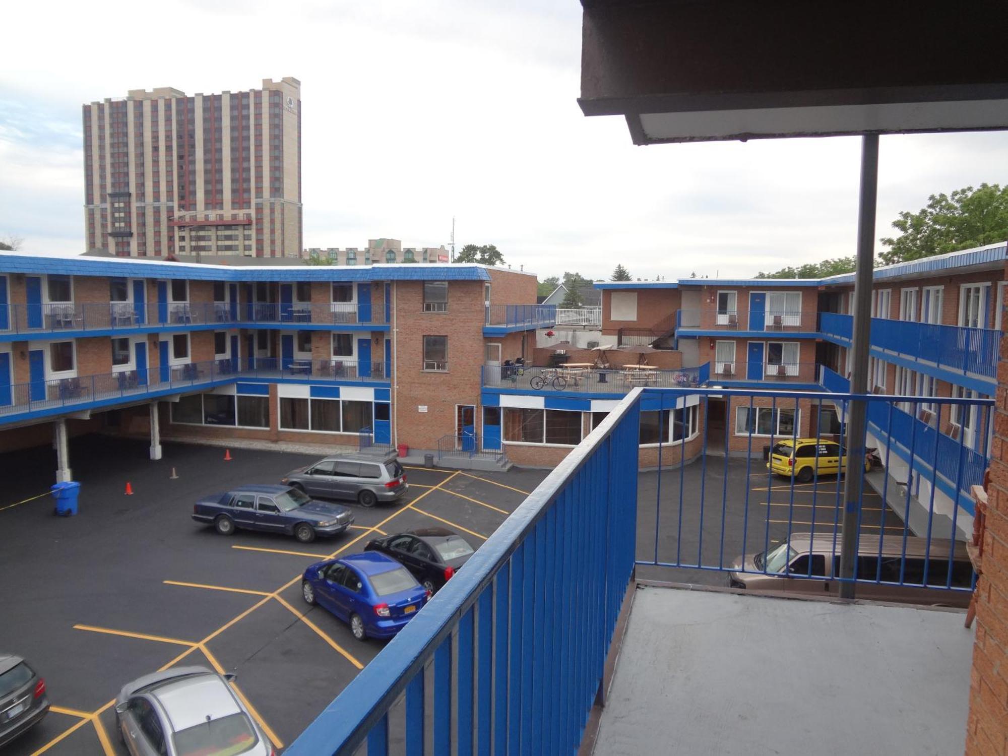 Empress Inn And Suites By The Falls Niagara Falls Exterior foto
